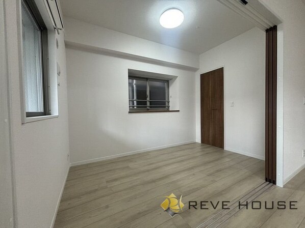 ラシュール・イン大橋IIの物件内観写真